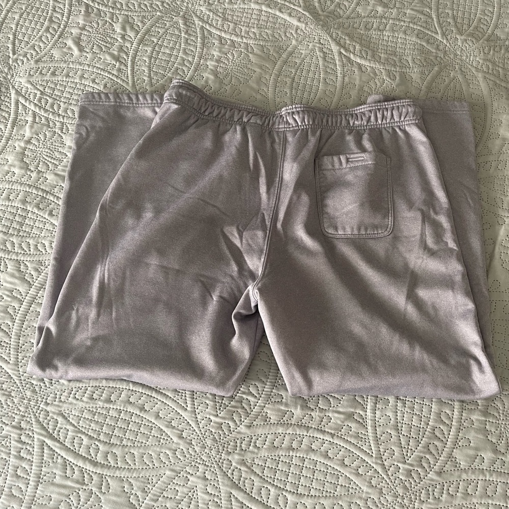 Grey Sweats 🪩 - Picture 2 of 3